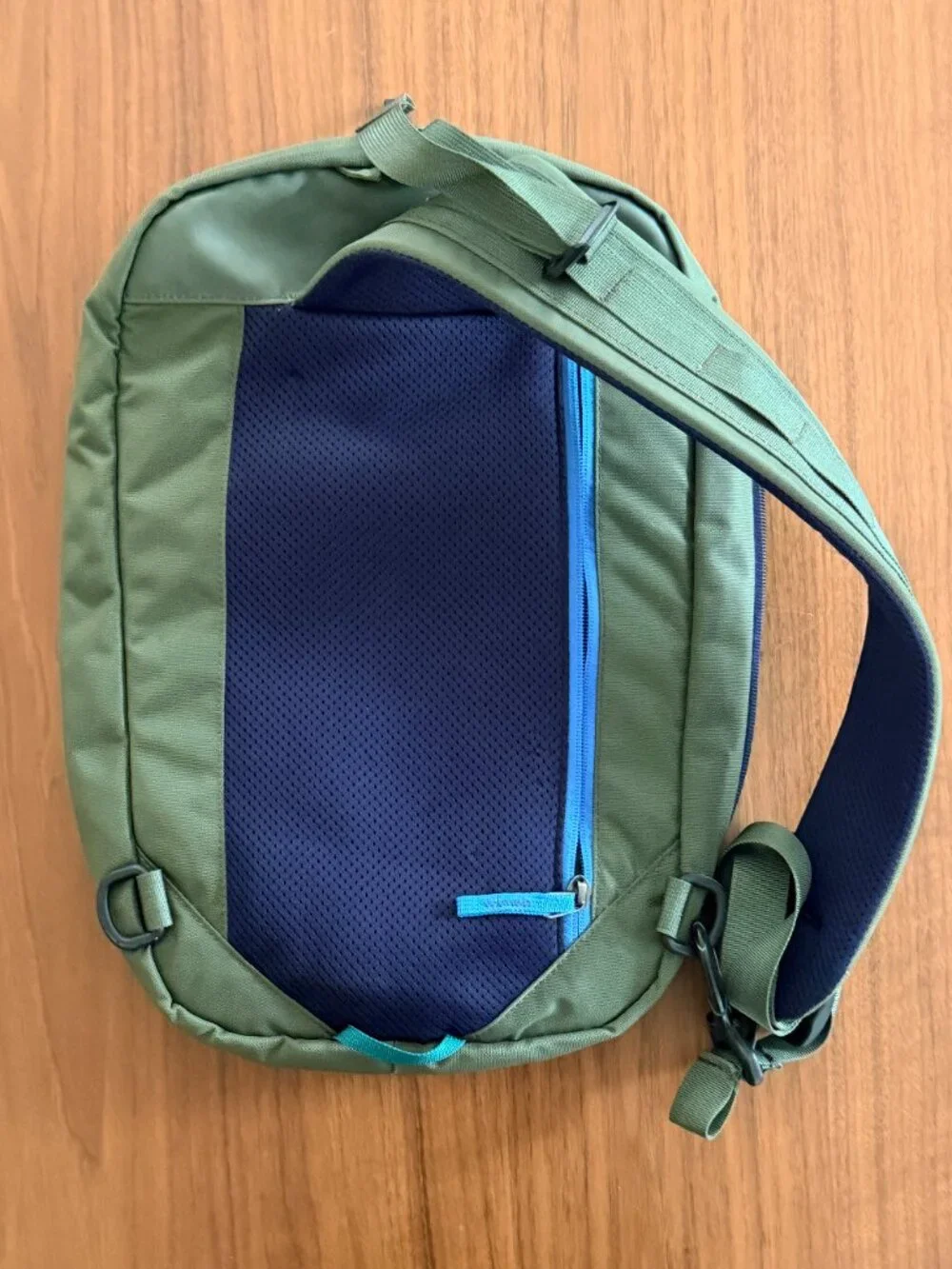 Unisex Cotopaxi Chasqui 13L Sling Pack Crossbody Backpack GUC Green Multi